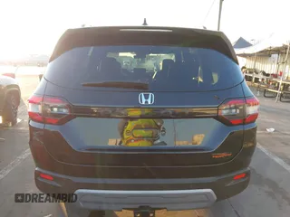 2023 Honda Pilot TrailSport with VIN 5FNYG1H60PB023366, listed as a IAAI auction lot 41040848 with 16,051 mi miles. Bid and sale history available at carsss.com. Image 16.