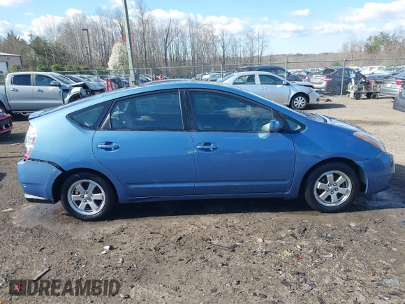 2006 Toyota Prius with VIN JTDKB20U167073069, listed as a IAAI auction lot 41886556 with 122,945 mi miles. Bid and sale history available at carsss.com. Image 13.