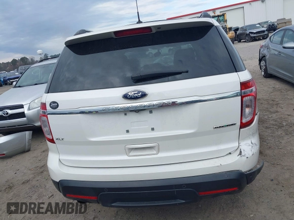 2014 Ford Explorer XLT with VIN 1FM5K7D87EGC11103, listed as a IAAI auction lot 41754353 with 143,368 mi miles. Bid and sale history available at carsss.com. Image 17.