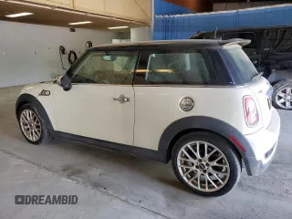 2010 MINI Hardtop S with VIN WMWMF7C5XATX41172, listed as a Copart auction lot 55132775 with 127,674 mi miles and Clean Title. Bid and sale history available at DreamBid. Image 2.
