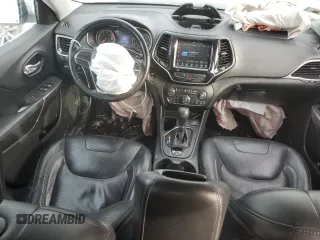 2020 Jeep Cherokee Limited with VIN 1C4PJLDB4LD652545, listed as a Copart auction lot 42247815 with 87,106 mi miles and Salvage title. Bid and sale history available at DreamBid. Image 8.