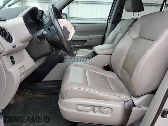 2014 Honda Pilot EX-L with VIN 5FNYF3H58EB004714, listed as a Copart auction lot 42533085 with 105,879 mi miles and Salvage Title. Bid and sale history available at DreamBid. Image 7.