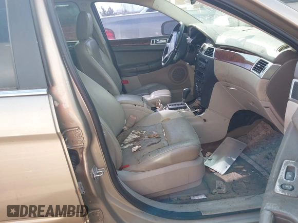 2008 Chrysler Pacifica Touring with VIN 2A8GF68X68R647367, listed as a IAAI auction lot 41463069 with 205,451 mi miles and . Bid and sale history available at DreamBid. Image 5.