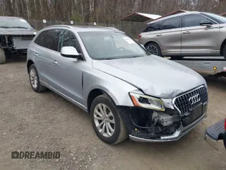 2016 Audi Q5 Premium Plus with VIN WA1L2AFP2GA090770, listed as a IAAI auction lot 41905423 with 252,304 mi miles. Bid and sale history available at carsss.com. Image 1.