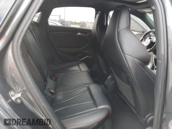 2018 Audi RS 3 z VIN WUABWGFF5J1904842, wystawiony jako Copart lot #51986144 z przebiegiem 48 485 mil mil oraz Szkoda całkowita • Salvage title. Historia ofert i sprzedaży dostępna na DreamBid. Obrazek 10.