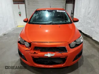 2013 Chevrolet Sonic LT with VIN 1G1JC5SB9D4220025, listed as a Copart auction lot 49413435 with 96,320 mi miles and Salvage Title. Bid and sale history available at DreamBid. Image 5.