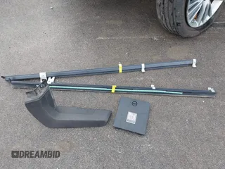 2024 Ford Maverick XLT с VIN 3FTTW8H34RRA00377, выставлен на аукционе IAAI как лот 42543174 с пробегом 5 443 миль миль и . История ставок и продаж доступна на DreamBid. Изображение 18.
