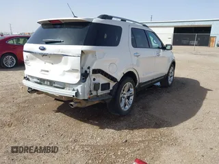 2015 Ford Explorer Limited with VIN 1FM5K8F88FGA85998, listed as a IAAI auction lot 41796745 with 206,176 mi miles and . Bid and sale history available at DreamBid. Image 4.
