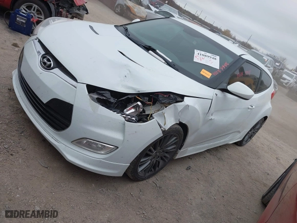2013 Hyundai Veloster RE:MIX with VIN KMHTC6AD6DU135325, listed as a IAAI auction lot 41089948 with 238,459 mi miles. Bid and sale history available at carsss.com. Image 17.