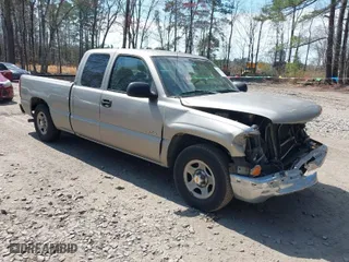 1999 Chevrolet Silverado 1500 LS with VIN 1GCEC19V1XZ189717, listed as a IAAI auction lot 41876614 with 217,019 mi miles. Bid and sale history available at carsss.com. Image 1.