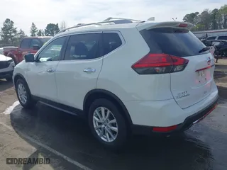 2017 Nissan Rogue SL with VIN 5N1AT2MT4HC832376, listed as a IAAI auction lot 41843307 with 93,106 mi miles. Bid and sale history available at carsss.com. Image 3.