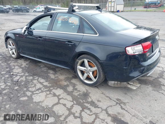 2012 Audi S4 Premium Plus z VIN WAUDGAFL4CA092360, wystawiony jako IAAI lot #42059231 z przebiegiem 172 696 mil mil oraz . Historia ofert i sprzedaży dostępna na DreamBid. Obrazek 3.