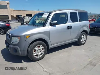 2005 Honda Element LX with VIN 5J6YH18335L004267, listed as a IAAI auction lot 41955187 with 136,283 mi miles and . Bid and sale history available at DreamBid. Image 2.