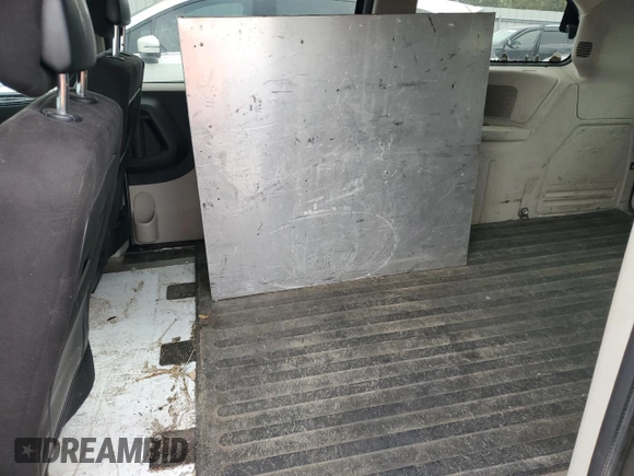 2014 Ram Cargo Van Tradesman with VIN 2C4JRGAG0ER103768, listed as a Copart auction lot 79867044 with 247,660 mi miles and Clean Title. Bid and sale history available at carsss.com. Image 11.