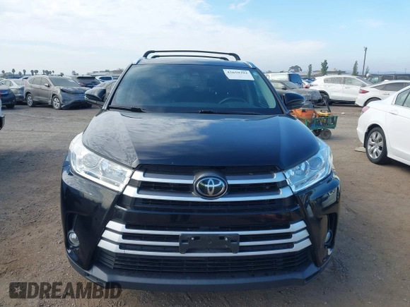 2019 Toyota Highlander SE with VIN 5TDKZRFH9KS332308, listed as a IAAI auction lot 42659392 with 68,333 mi miles and . Bid and sale history available at DreamBid. Image 12.