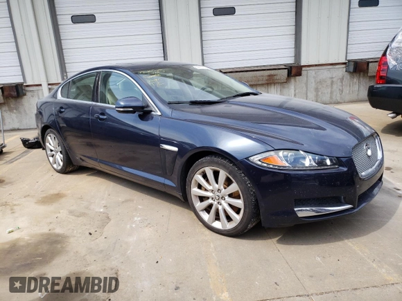 2013 Jaguar XF V6 SC with VIN SAJWJ0EF7D8S85423, listed as a Copart auction lot 69990744 with 83,313 mi miles and Salvage Title. Bid and sale history available at carsss.com. Image 4.