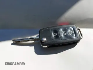 2014 Volkswagen Jetta SE с VIN 3VWD17AJ8EM284395, выставлен на аукционе IAAI как лот 42686750 с пробегом 183 600 миль миль и . История ставок и продаж доступна на DreamBid. Изображение 11.