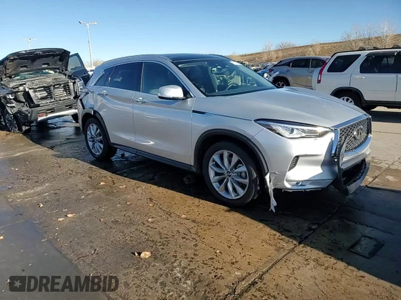 2021 Infiniti QX50 Luxe z VIN 3PCAJ5BB9MF123817, wystawiony jako Copart lot #81166514 z przebiegiem 57 049 mil mil oraz Szkoda całkowita • Salvage title. Historia ofert i sprzedaży dostępna na DreamBid. Obrazek 14.