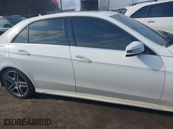 2014 Mercedes-Benz E 350 Luxury with VIN WDDHF8JB9EB026744, listed as a IAAI auction lot 41706586 with 97,354 mi miles and . Bid and sale history available at DreamBid. Image 14.
