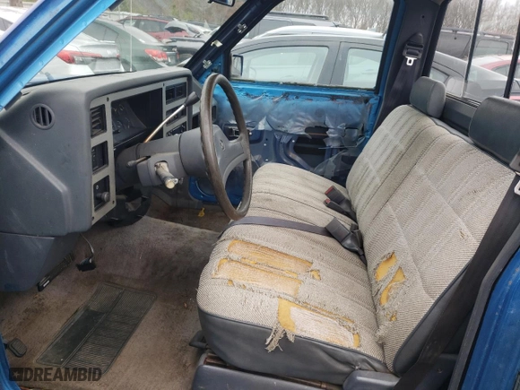1990 Dodge Dakota "S" with VIN 1B7GL26X6LS678184, listed as a Copart auction lot 43593305 with 210,259 mi miles and Salvage Title. Bid and sale history available at carsss.com. Image 7.