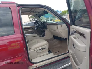 2005 Cadillac Escalade z VIN 1GYEC63T15R178857, wystawiony jako IAAI lot #42313783 z przebiegiem Nie podano mil oraz . Historia ofert i sprzedaży dostępna na DreamBid. Obrazek 5.