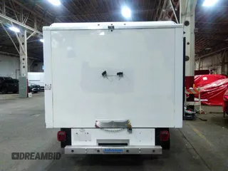 2017 Ford Transit with VIN 1FDBF8ZM4HKB39877, listed as a IAAI auction lot 40641877 with Not provided miles and . Bid and sale history available at DreamBid. Image 17.