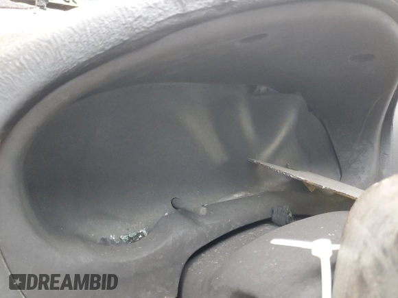 2005 Toyota Sienna XLE with VIN 5TDBA22C05S048417, listed as a Copart auction lot 58529365 with Not provided miles and Salvage title. Bid and sale history available at DreamBid. Image 9.