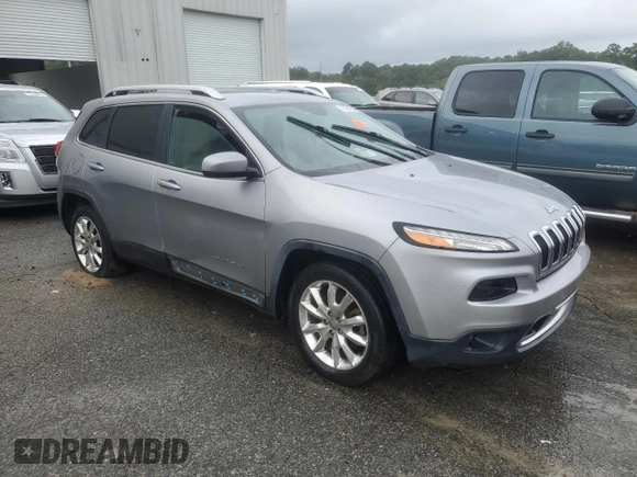 2017 Jeep Cherokee Limited with VIN 1C4PJLDB8HW526250, listed as a Copart auction lot 73031994 with 0 mi miles and Salvage Title. Bid and sale history available at carsss.com. Image 4.