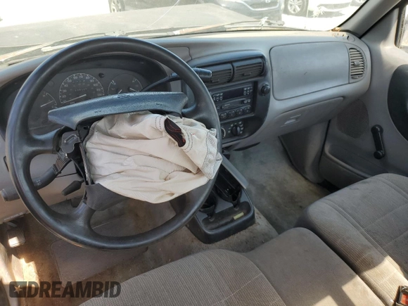 1997 Ford Ranger XL z VIN 1FTCR10U2VUA82888, wystawiony jako Copart lot #53454185 z przebiegiem 238 100 mil mil oraz Szkoda całkowita • Salvage title. Historia ofert i sprzedaży dostępna na DreamBid. Obrazek 8.