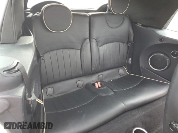 2010 MINI Convertible with VIN WMWMR3C52ATU96951, listed as a Copart auction lot 82038804 with 120,199 mi miles and Clean Title. Bid and sale history available at DreamBid. Image 11.
