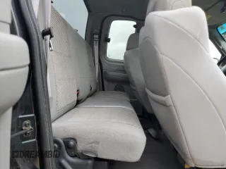 2003 Ford F-150 XL z VIN 1FTRX17W53NB84703, wystawiony jako Copart lot #51608895 z przebiegiem 291 806 mil mil oraz Szkoda całkowita • Salvage title. Historia ofert i sprzedaży dostępna na DreamBid. Obrazek 10.