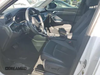 2019 Audi Q3 Premium z VIN WA1AECF34K1076675, wystawiony jako Copart lot #64700065 z przebiegiem 65 725 mil mil oraz Szkoda całkowita • Salvage title. Historia ofert i sprzedaży dostępna na DreamBid. Obrazek 7.