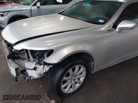 2013 Lexus LS 460 с VIN JTHBL5EF1D5114445, выставлен на аукционе IAAI как лот 41560104 с пробегом Не указан миль и . История ставок и продаж доступна на DreamBid. Изображение 17.