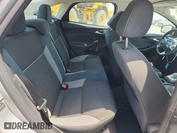 2013 Ford Focus SE with VIN 1FADP3F22DL323418, listed as a Copart auction lot 61859225 with 62,415 mi miles and Salvage title. Bid and sale history available at DreamBid. Image 10.