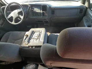 2005 Chevrolet Silverado 1500 Z71 z VIN 1GCEK19B55E238592, wystawiony jako Copart lot #56927965 z przebiegiem Nie podano mil oraz Szkoda całkowita • Salvage title. Historia ofert i sprzedaży dostępna na DreamBid. Obrazek 8.