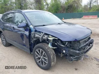 2021 Volkswagen Tiguan S с VIN 3VV1B7AX3MM150773, выставлен на аукционе IAAI как лот 42071532 с пробегом 45 284 миль миль и . История ставок и продаж доступна на DreamBid. Изображение 18.