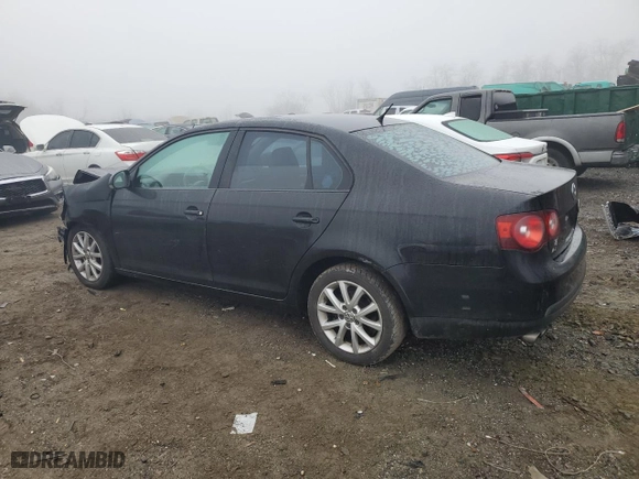 2010 Volkswagen Jetta Sedan Limited with VIN 3VWAX7AJXAM152959, listed as a Copart auction lot 83893994 with 152,146 mi miles and Salvage Title. Bid and sale history available at carsss.com. Image 2.