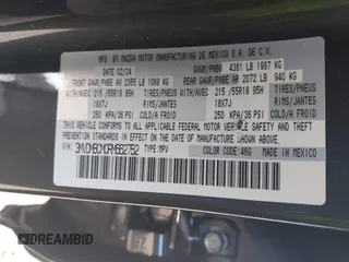 2024 Mazda CX-30 S Carbon Edition z VIN 3MVDMBCM0RM662752, wystawiony jako IAAI lot #42108251 z przebiegiem 17 963 mil mil oraz . Historia ofert i sprzedaży dostępna na DreamBid. Obrazek 9.