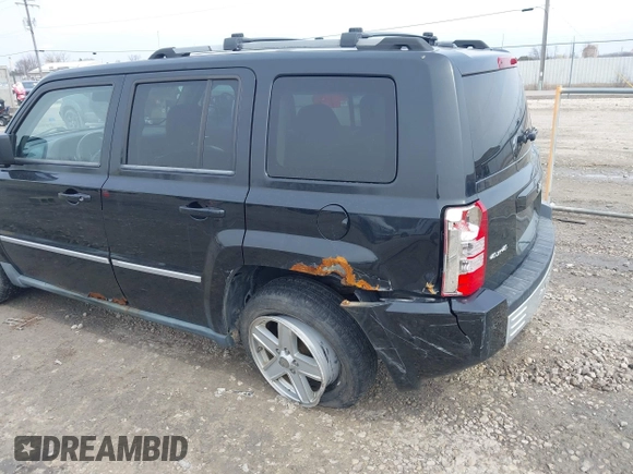 2010 Jeep Patriot Limited with VIN 1J4NF4GB7AD503841, listed as a IAAI auction lot 41992088 with 163,575 mi miles and . Bid and sale history available at carsss.com. Image 6.