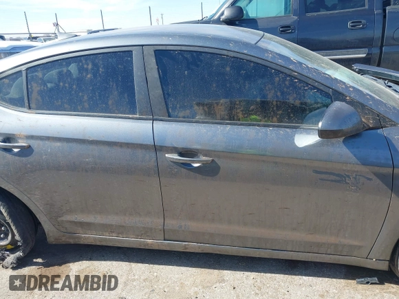 2018 Hyundai Elantra SEL with VIN 5NPD84LF5JH266622, listed as a IAAI auction lot 41468479 with 1 mi miles. Bid and sale history available at carsss.com. Image 13.