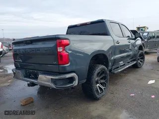 2019 Chevrolet Silverado 1500 LT with VIN 1GCPWCED3KZ146322, listed as a IAAI auction lot 41434070 with 135,233 mi miles. Bid and sale history available at carsss.com. Image 4.