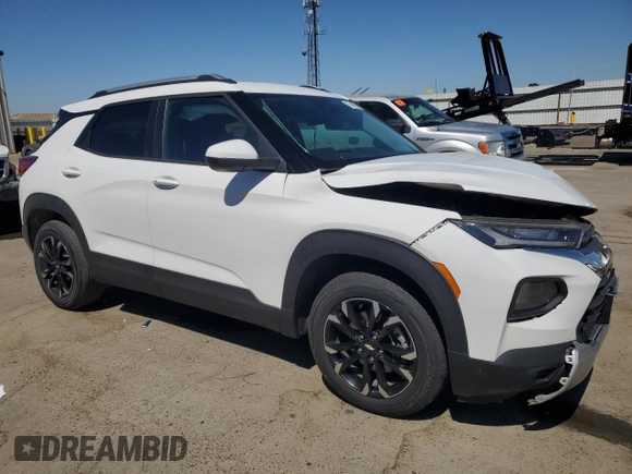 2021 Chevrolet TrailBlazer LT with VIN KL79MPS26MB023437, listed as a Copart auction lot 57448724 with 67,414 mi miles and Non Repairable. Bid and sale history available at DreamBid. Image 4.
