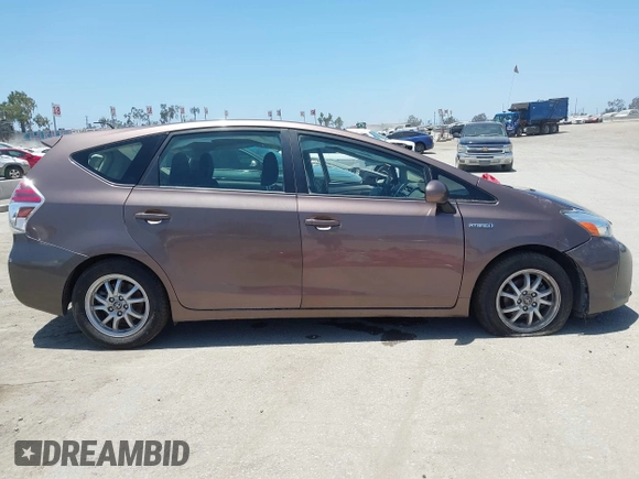 2015 Toyota Prius Two with VIN JTDZN3EU8FJ028072, listed as a IAAI auction lot 39747470 with 62,979 mi miles and . Bid and sale history available at DreamBid. Image 14.