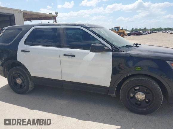 2018 Ford Police Interceptor Utility с VIN 1FM5K8AT1JGB19090, выставлен на аукционе IAAI как лот 42413195 с пробегом 118 313 миль миль и . История ставок и продаж доступна на DreamBid. Изображение 13.