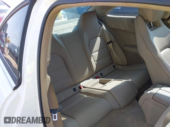 2013 Mercedes-Benz C 250 с VIN WDDGJ4HB2DG089470, выставлен на аукционе IAAI как лот 41925359 с пробегом 113 160 миль миль и . История ставок и продаж доступна на DreamBid. Изображение 8.