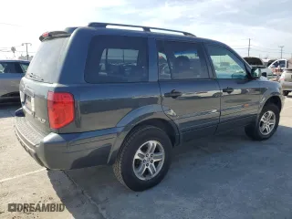 2004 Honda Pilot EX with VIN 2HKYF18664H615189, listed as a Copart auction lot 44841725 with 219,922 mi miles and Salvage Title. Bid and sale history available at carsss.com. Image 3.