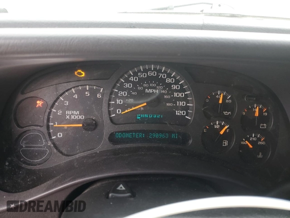 2004 GMC Yukon SLT with VIN 1GKEK13Z14R132643, listed as a Copart auction lot 46973935 with 290,963 mi miles and Salvage Title. Bid and sale history available at carsss.com. Image 9.