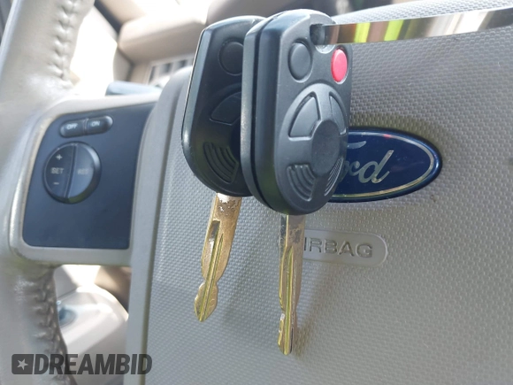 2009 Ford Expedition Max SSV with VIN 1FMFK16589EB03062, listed as a IAAI auction lot 42564667 with 286,266 mi miles and . Bid and sale history available at DreamBid. Image 11.