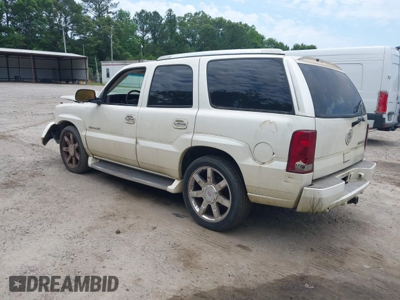 2003 Cadillac Escalade с VIN 1GYEC63T83R134948, выставлен на аукционе IAAI как лот 42321391 с пробегом 289 207 миль миль и . История ставок и продаж доступна на DreamBid. Изображение 3.