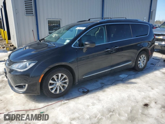 2018 Chrysler Pacifica Touring L with VIN 2C4RC1BG2JR306705, listed as a Copart auction lot 47840765 with 65,340 mi miles and Salvage Title. Bid and sale history available at DreamBid. Image 1.